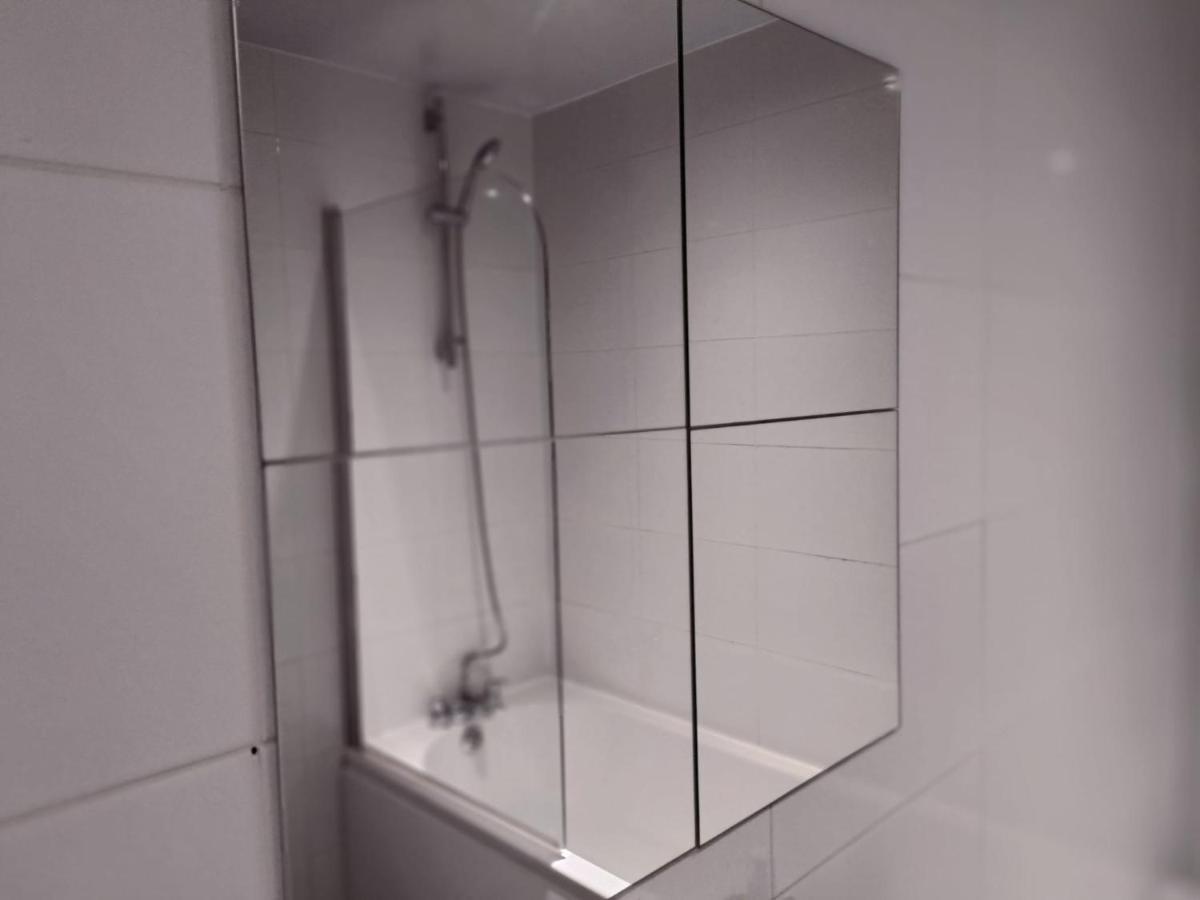 Fantastic Mill Apartment - 2023 Travellers Award Winner! Manchester Bagian luar foto