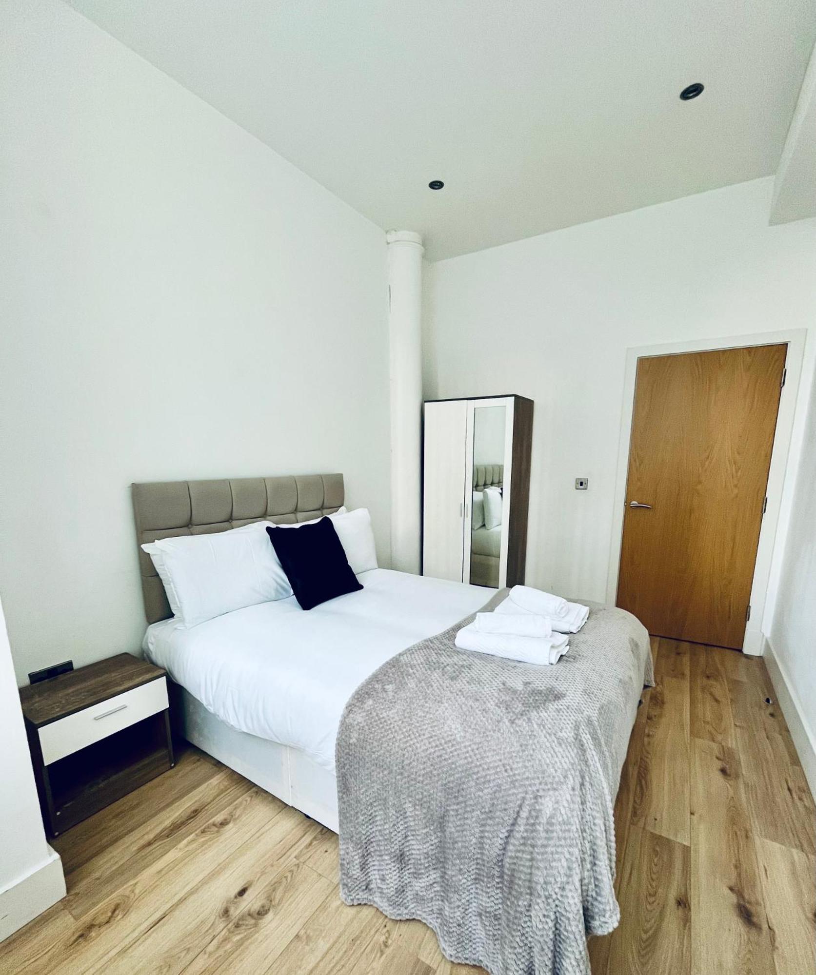Fantastic Mill Apartment - 2023 Travellers Award Winner! Manchester Bagian luar foto