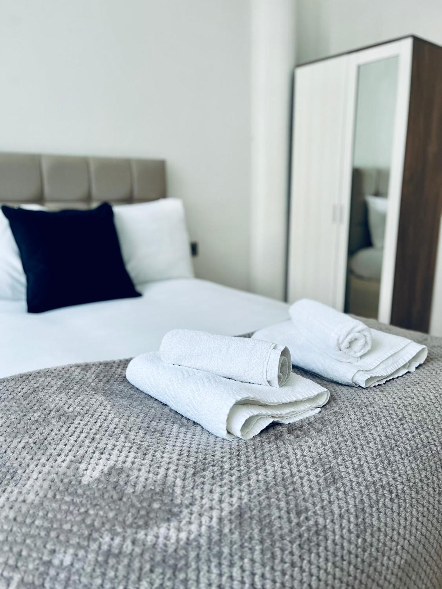 Fantastic Mill Apartment - 2023 Travellers Award Winner! Manchester Bagian luar foto